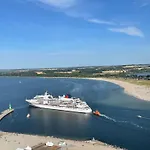 Apartamento Traveblick Ecksuite Queen-mary Travemuende 30 Etage Mit Meerblick Am Gelegen Lübeck
