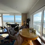 Traveblick Ecksuite Queen-mary Travemuende 30 Etage Mit Meerblick Am Gelegen Apartamento Lübeck