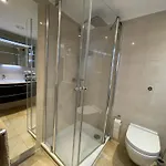 Traveblick Ecksuite Queen-mary Travemuende 30 Etage Mit Meerblick Am Gelegen Apartamento *