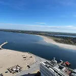 Traveblick Ecksuite Queen-mary Travemuende 30 Etage Mit Meerblick Am Gelegen * Lübeck