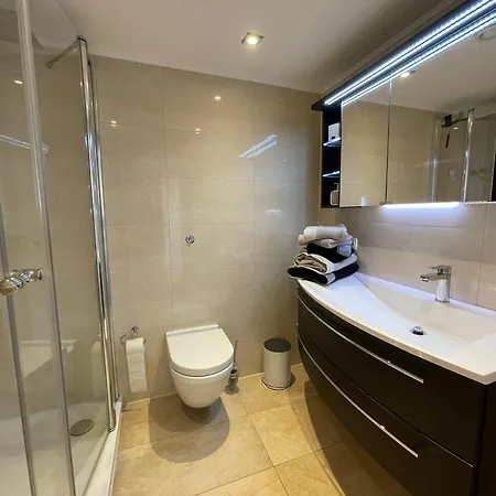 Traveblick Ecksuite Queen-mary Travemuende 30 Etage Mit Meerblick Am Gelegen アパート