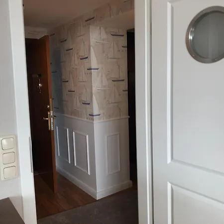 アパート Traveblick Ecksuite Queen-mary Travemuende 30 Etage Mit Meerblick Am Gelegen リューベック