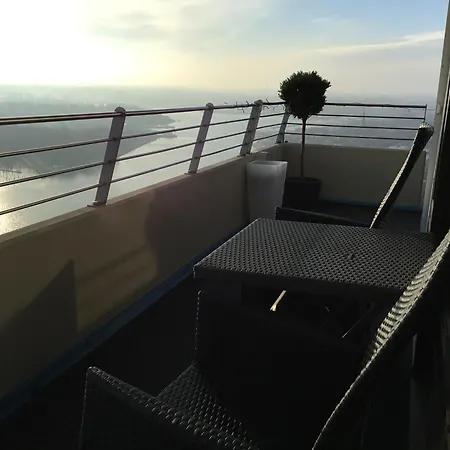 Traveblick Ecksuite Queen-mary Travemuende 30 Etage Mit Meerblick Am Gelegen Lejlighed Lübeck